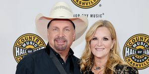 nashville, Tennessee, október 16. Garth Brooks és Trisha Yearwood részt vesz a 2022-es osztályú medalion ünnepségen a country zeneteremben hírnév és múzeum 2022. október 16-án Nashville-ben, Tennessee-ben, fotó: Jason Kempingetty images for country music Hall of Fame és múzeum