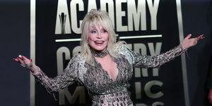 dolly parton nettó értéke