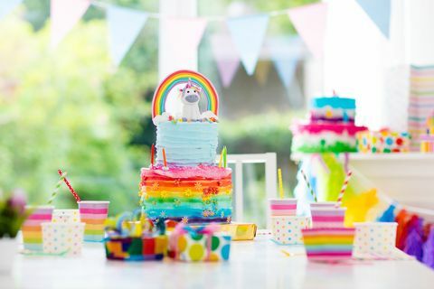 Gyerekek születésnapi party dekoráció és torta