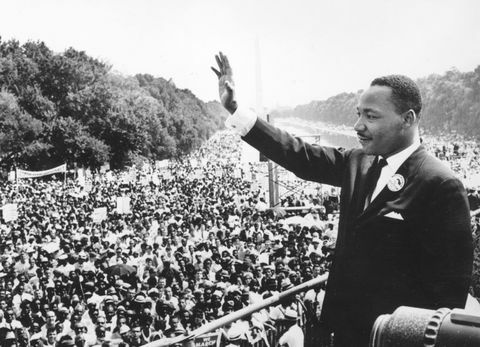 A fekete-amerikai polgárjogi vezető, Martin Luther King 1929 1968 tömegekhez szól a washingtoni felvonulás során a Lincoln emlékműnél, Washington dc-ben, ahol a Central Pressgetty készítette: Van egy álmom című beszédét képeket