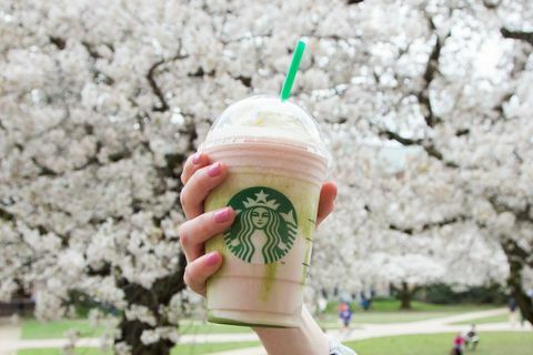 A Starbucks új Frappuccino tavasszal elkényezteti Önt