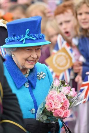 II. Erzsébet királynő új hivatalos arcképe