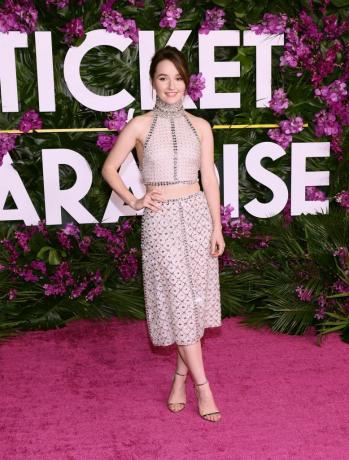 Kaitlyn Dever részt vesz az univerzális képek, jegy a paradicsomba premierjén a regency falusi színházban 2022. október 17-én Los Angelesben, Kaliforniában, fotó: tommaso boddigetty images