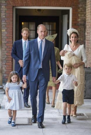 william herceg, Kate middleton, charlotte hercegnő, george herceg Louise herceg keresztelésén