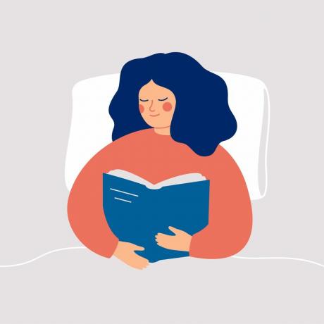 boldog nő olvassa a könyvet, élvezze az ágyban este vagy reggel könyvterápia munkamenet mentális egészség koncepció vektoros illusztráció