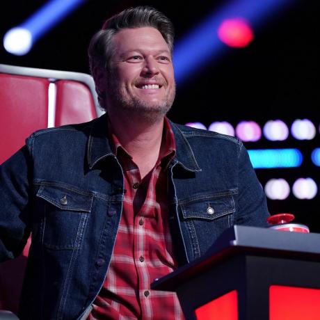 „The voice” 2022-es edző és country-énekes, Blake Shelton feleségével, Gwen Stefanival a meghallgatásokon