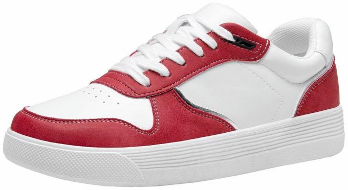 Piros-fehér tornacipő